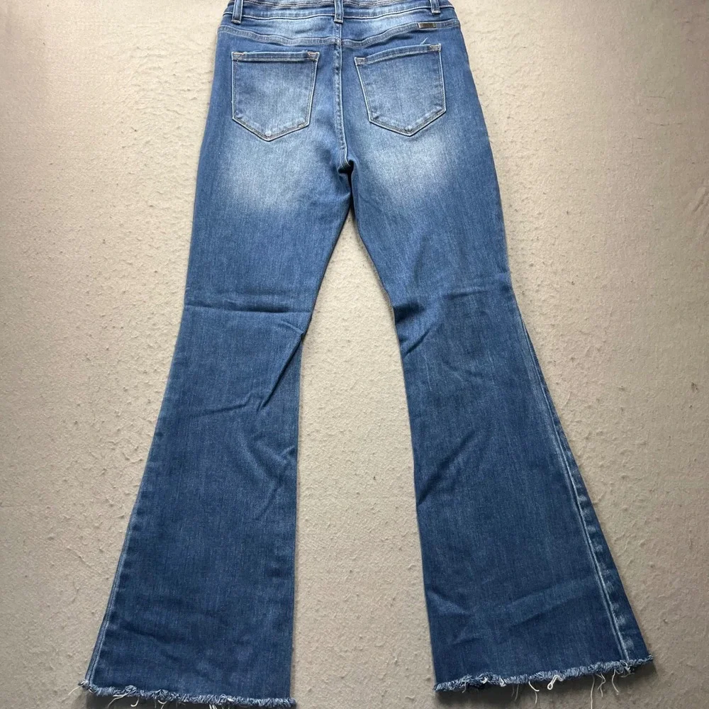 KanCan Distressed Flare Jeans Medium Wash Blue Frayed Hem KC7344M Size 9/28